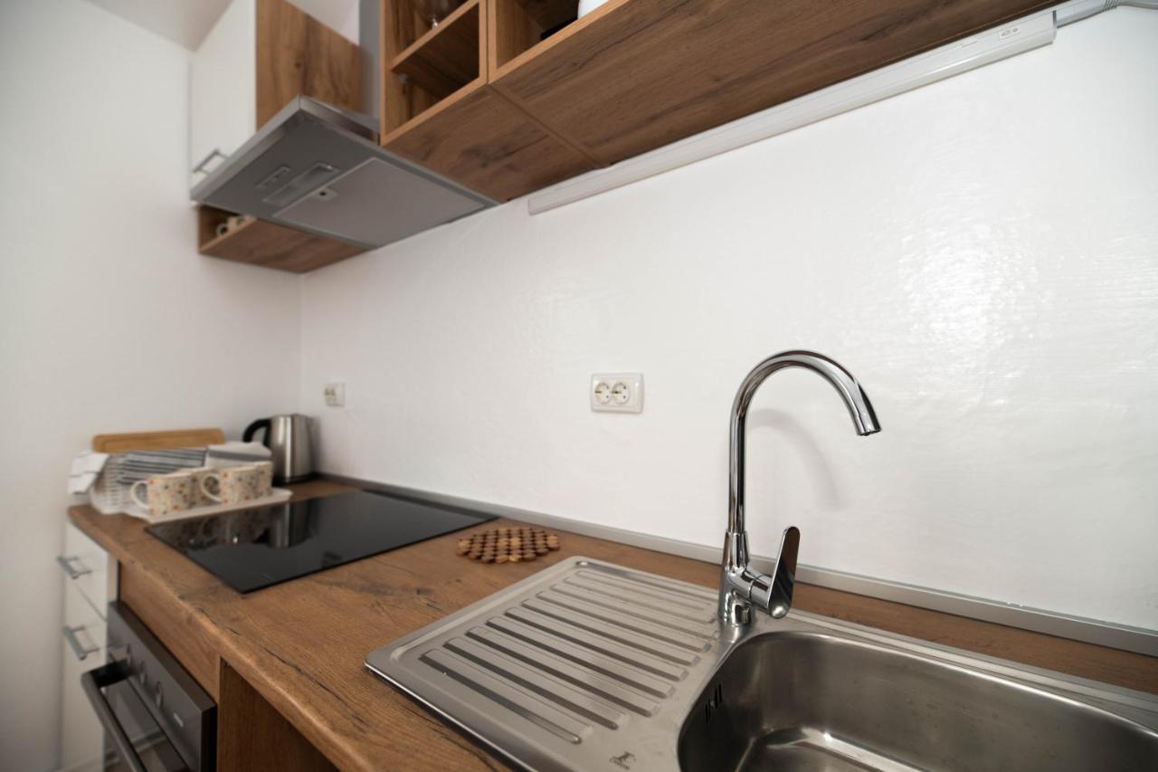 Sunny Apartment *