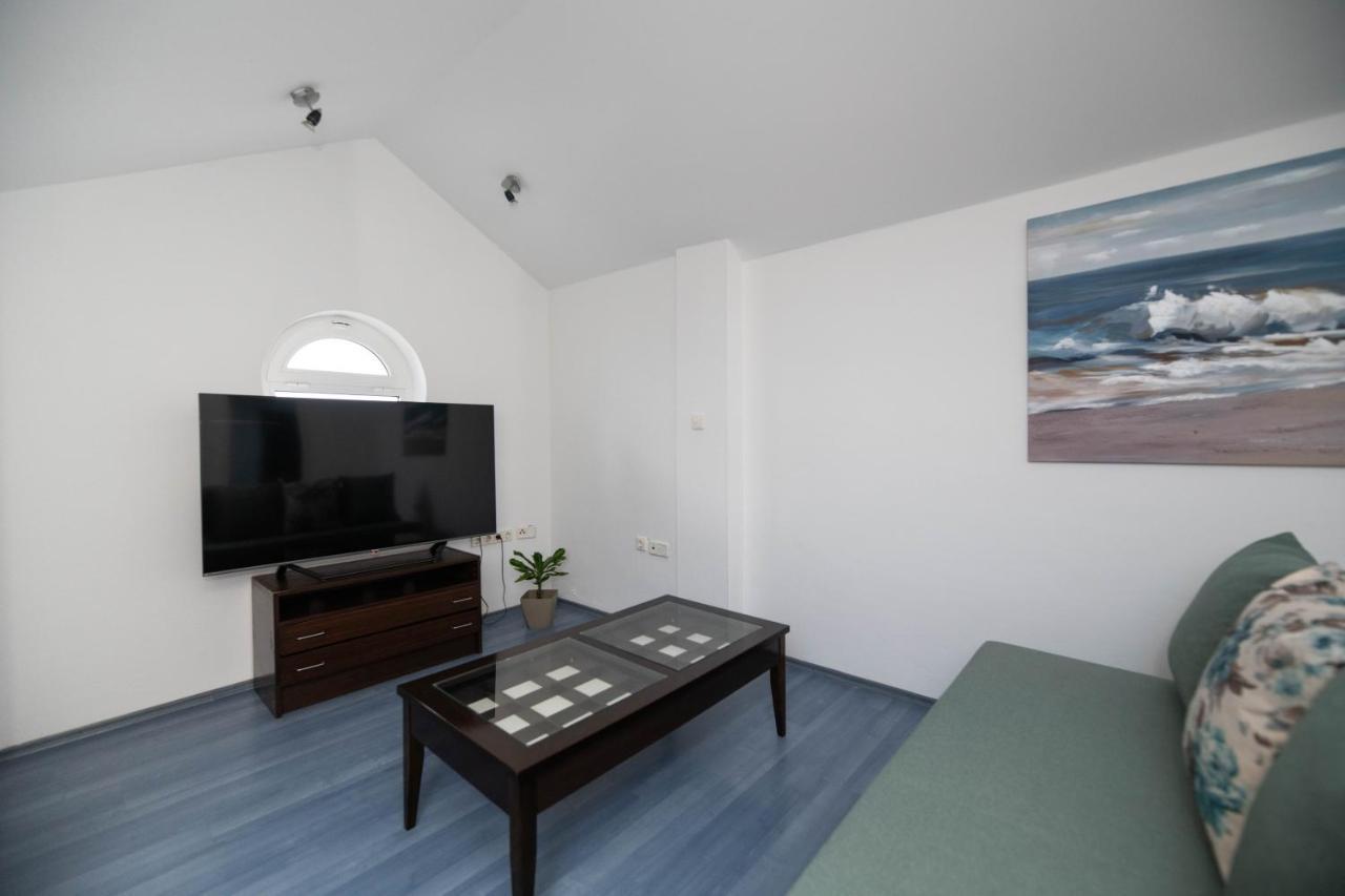 Apartment Sunny